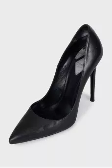 Black high-heeled pumps