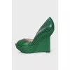 Leather open-toe wedge shoes