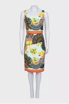 Silk dress with a bright print and a zipper