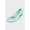 Soft leather shoes with medium heels