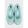 Soft leather shoes with medium heels