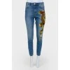 High landing jeans with yellow dragon