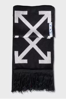 Black and white scarf with fringe