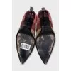 Suede ankle boots in a combination of colors
