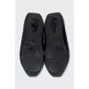 Men's black rubber flip-flops