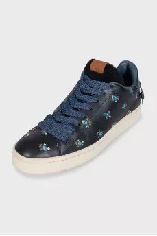 Dark blue sneakers with embroidery