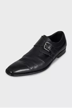 Men's black shoes with a long toe