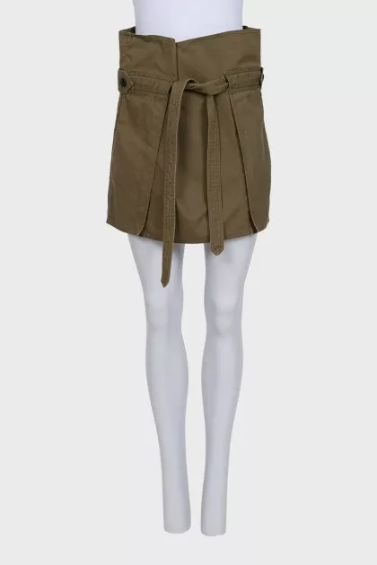 Straight-cut denim skirt with a belt