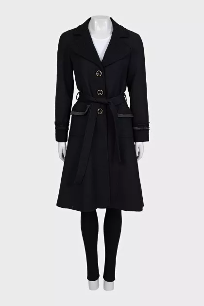 Black fitted button-down coat