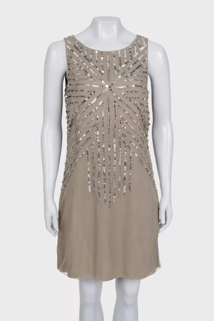 Straight-cut dress with sequins