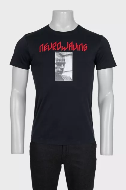 Men's T-shirt decorated with patches