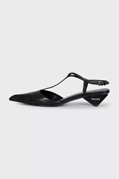 Black pointed-toe slingbacks