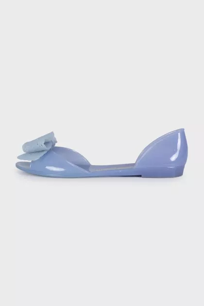 Silicone sandals decorated with a bow