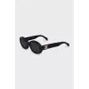 Sunglasses with brand logo on the temples