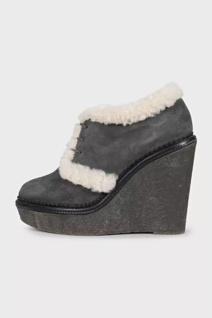 Suede insulated wedge ankle boots