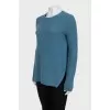Cashmere jumper with side slits