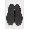 Leather sandals with adjustable buckle