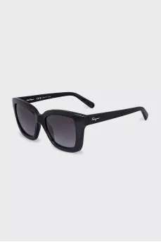 Black sunglasses with gradient lenses