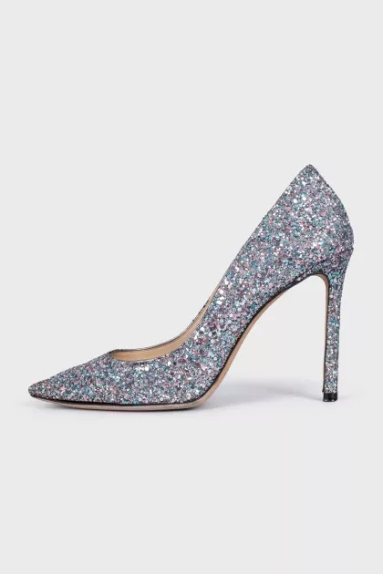 Shoes with sequins