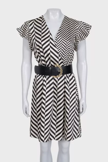 Fitted printed dress with belt