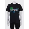 T-shirt with glitter print and tag