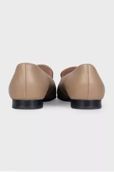 Leather ballet flats with signature hardware