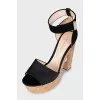 Black heeled sandals with pearls