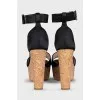 Black heeled sandals with pearls