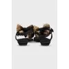 Sandals decorated with voluminous bows