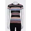 Slim-fitting T-shirt with colorful stripes