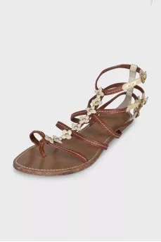 Brown leather sandals with straps