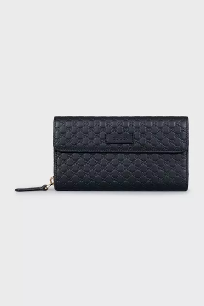Men's leather wallet with branded embossing