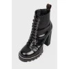 High -heeled boots