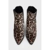 Ankle boots in leopard print