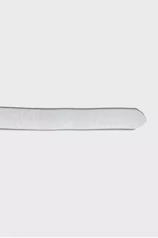 Silver-colored leather belt