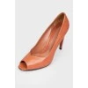 Open -toe shoes
