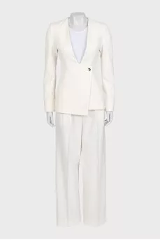White fitted suit
