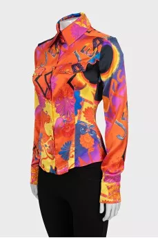 Fitted shirt with a large print