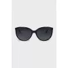 Sunglasses with crystals on the temples