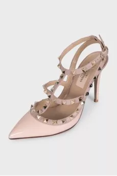 Rockstud leather shoes with studs
