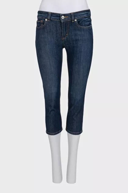 Blue cropped jeans