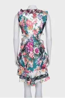 Floral print dress with a cutout