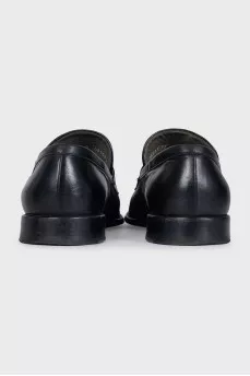 Men's black leather shoes with perforations