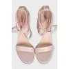 Leather sandals with fringe