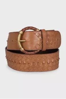 Leather belt with a braided element