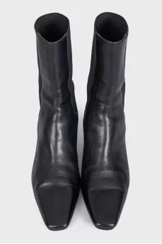 Leather ankle boots with elastic heels