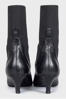 Leather ankle boots with elastic heels