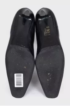 Leather ankle boots with elastic heels