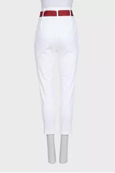 White high-waisted jeans