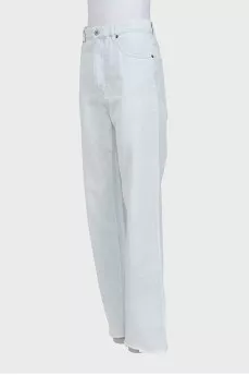 Straight-leg jeans with raw hem